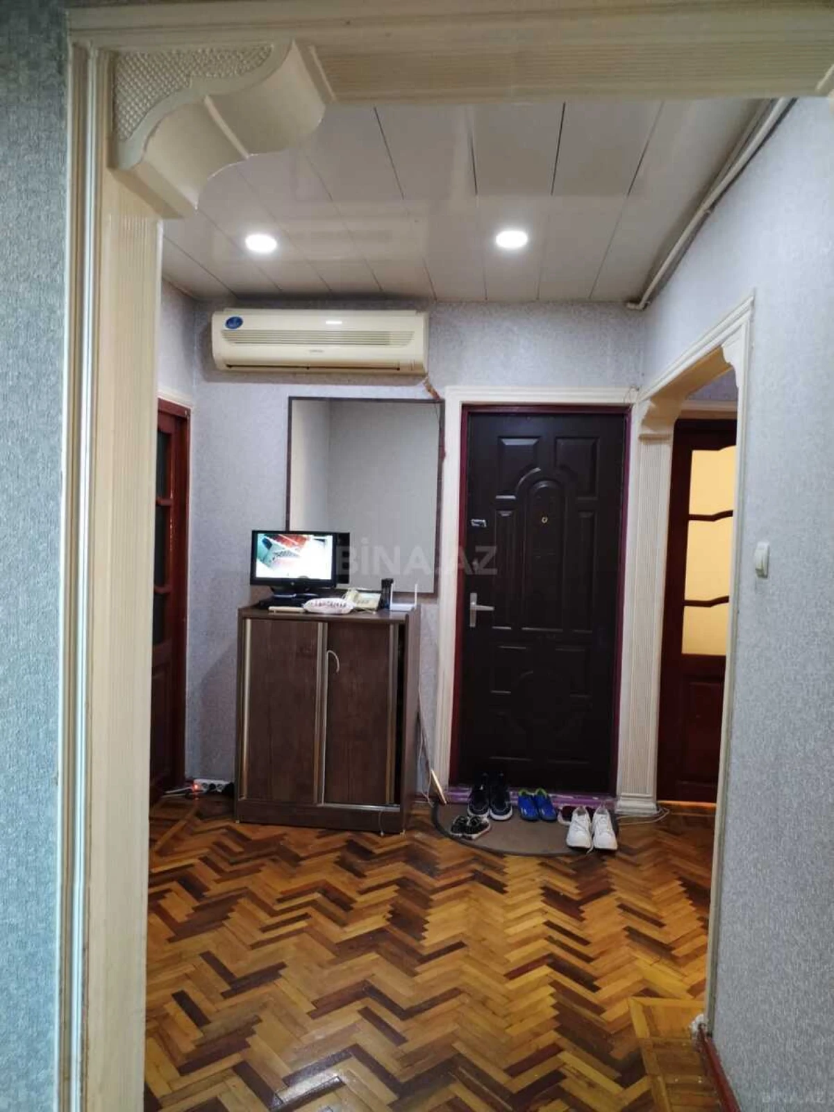 Satılır 4 otaqlı mənzil 100 m²