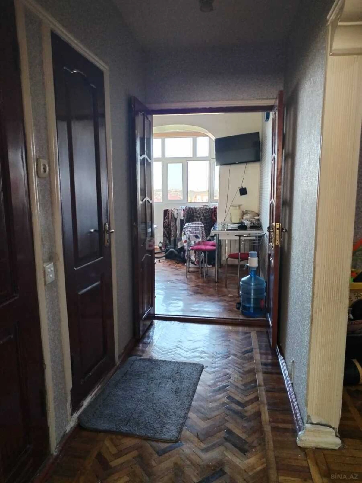 Satılır 4 otaqlı mənzil 100 m²