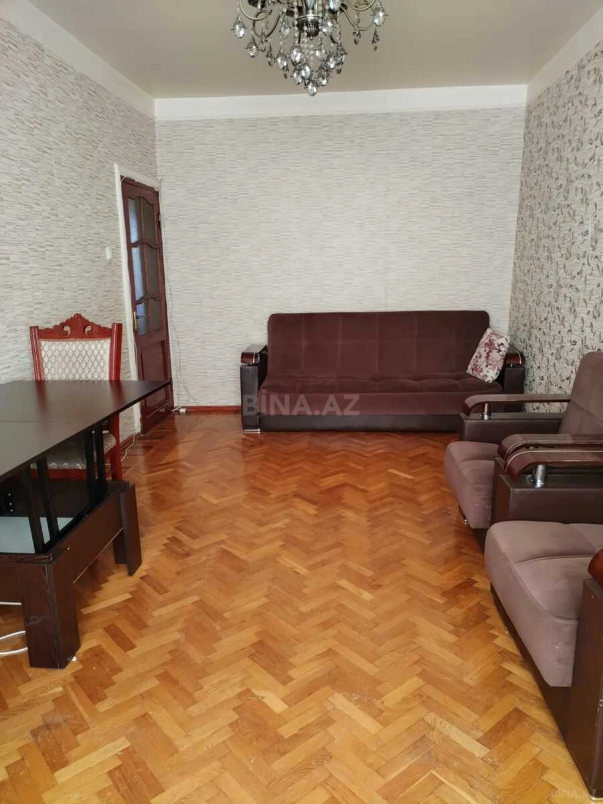 Satılır 4 otaqlı mənzil 100 m²