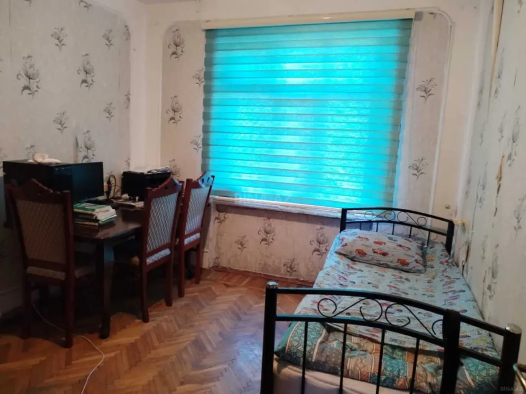 Satılır 4 otaqlı mənzil 100 m²