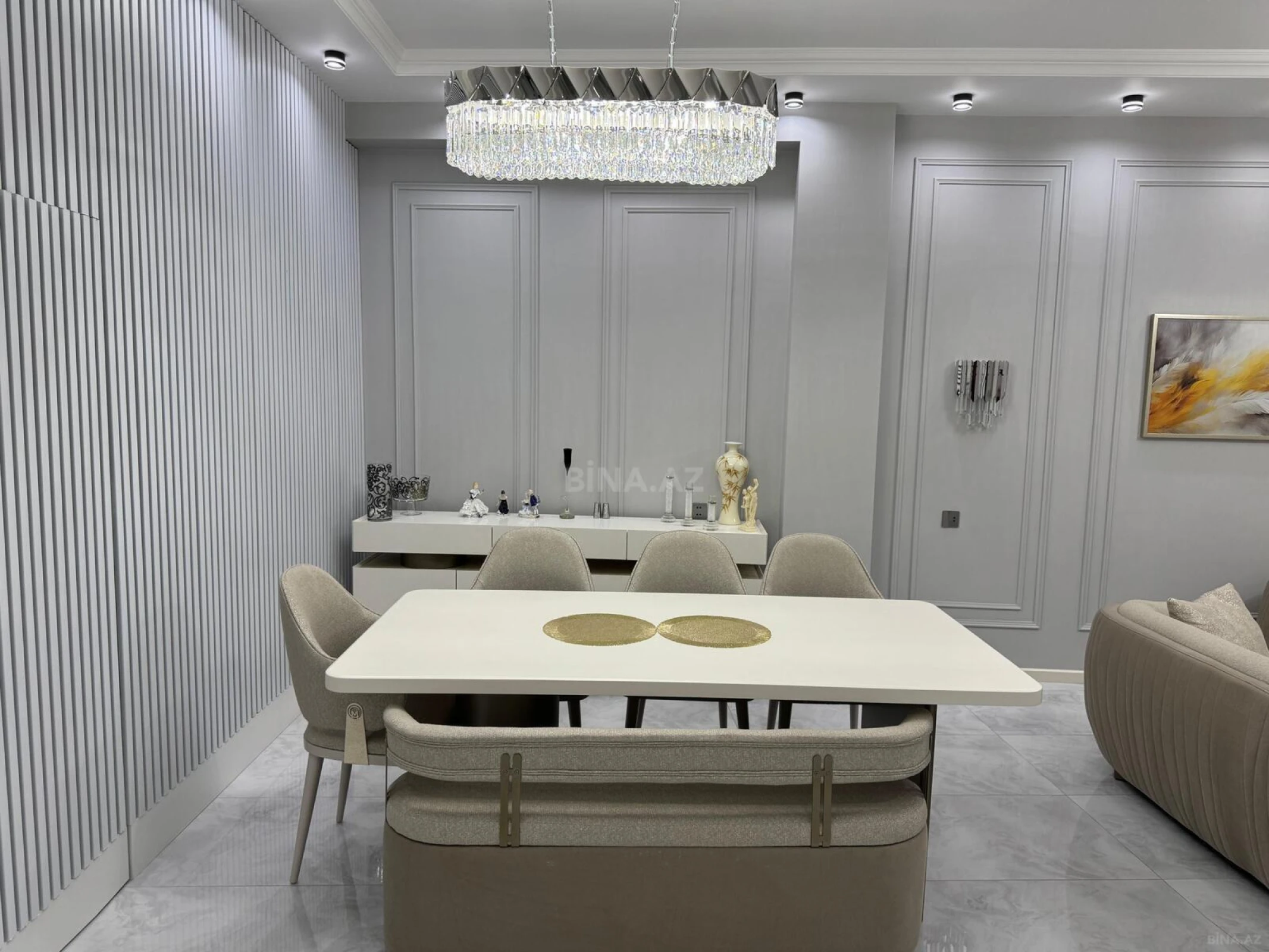 Satılır 2 otaqlı mənzil 90 m²