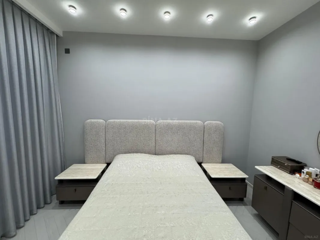 Satılır 2 otaqlı mənzil 90 m²