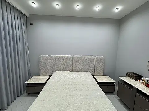 Satılır 2 otaqlı mənzil 90 m²