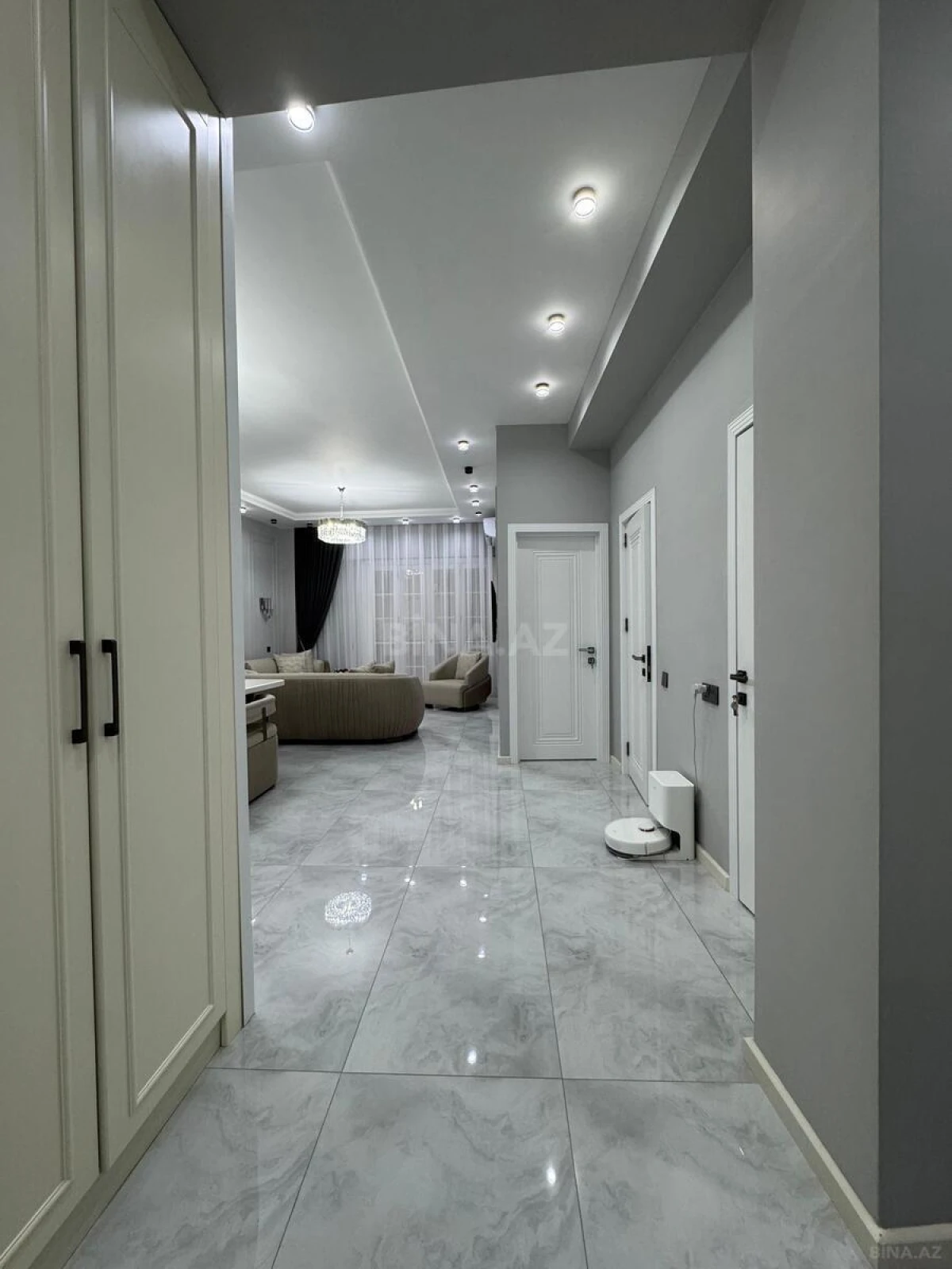 Satılır 2 otaqlı mənzil 90 m²