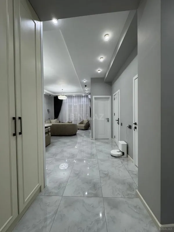 Satılır 2 otaqlı mənzil 90 m²