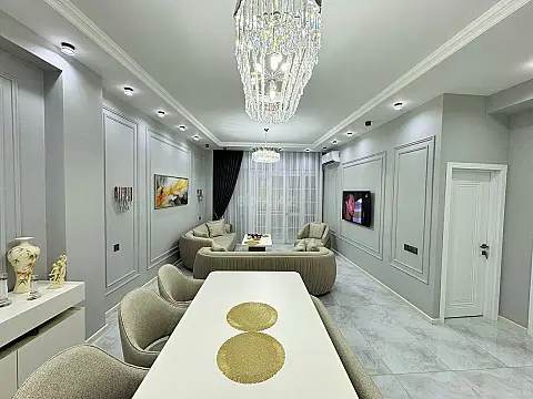 Satılır 2 otaqlı mənzil 90 m²