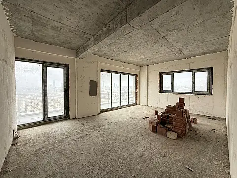 Satılır 3 otaqlı mənzil 163 m²