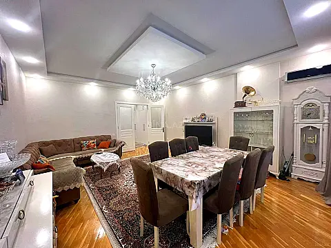 Satılır 2 otaqlı mənzil 117 m² — Bakı, 8-ci kilometr 2 otaq 117.00 m²