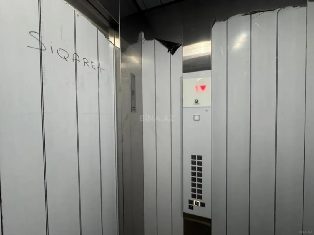 Satılır 4 otaqlı mənzil 156.3 m²