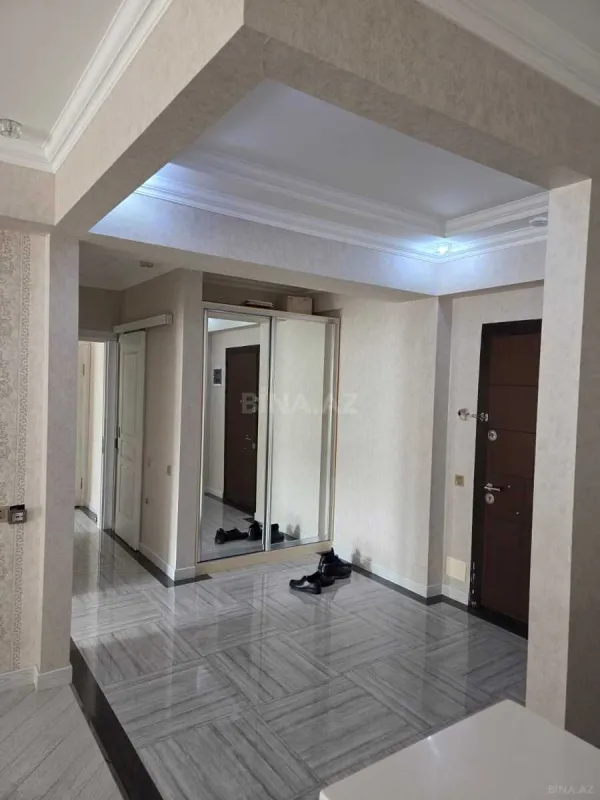 Kirayə verilir 3 otaqlı mənzil 115 m²