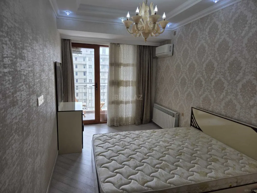 Kirayə verilir 3 otaqlı mənzil 115 m²