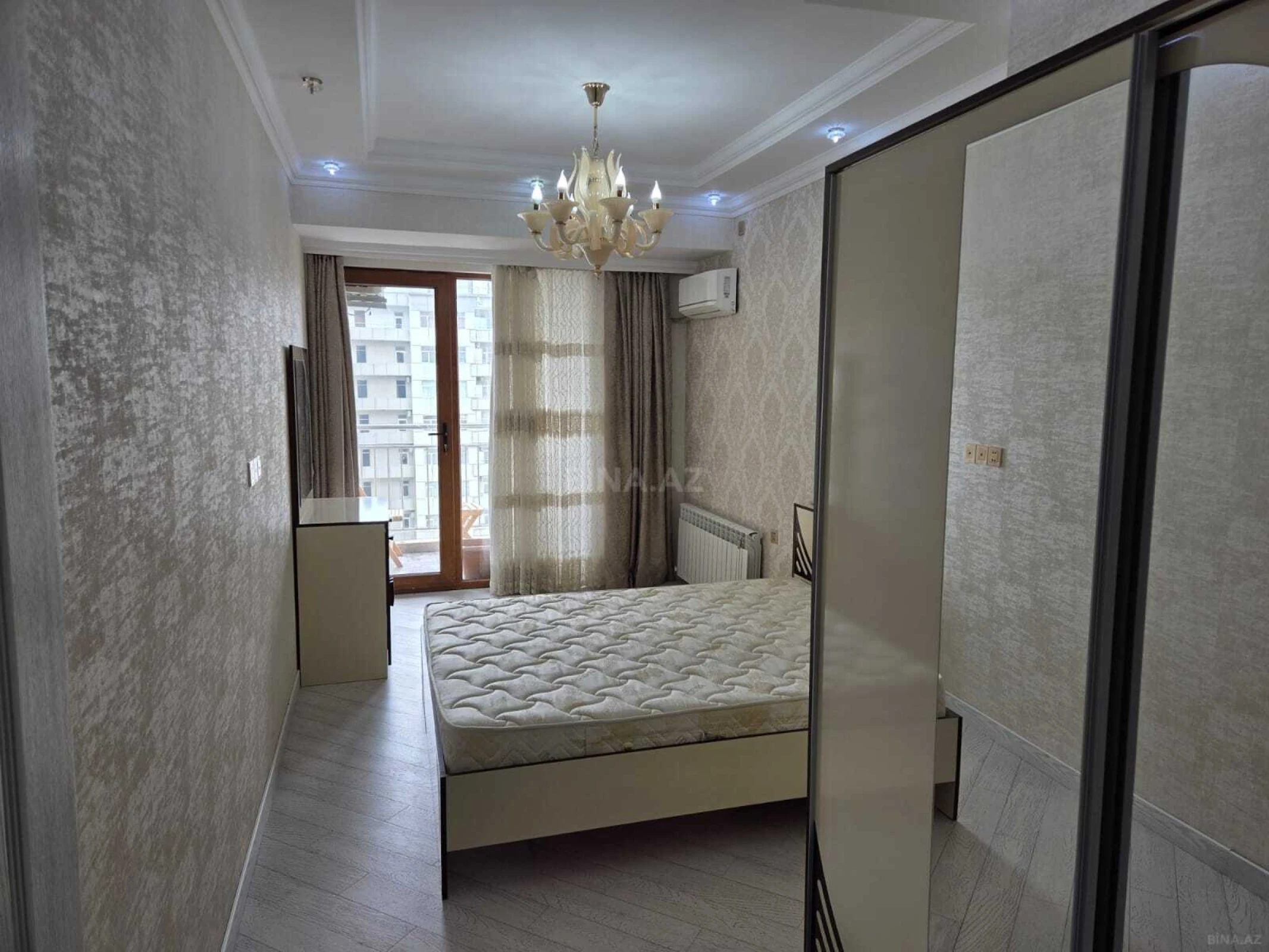 Kirayə verilir 3 otaqlı mənzil 115 m²