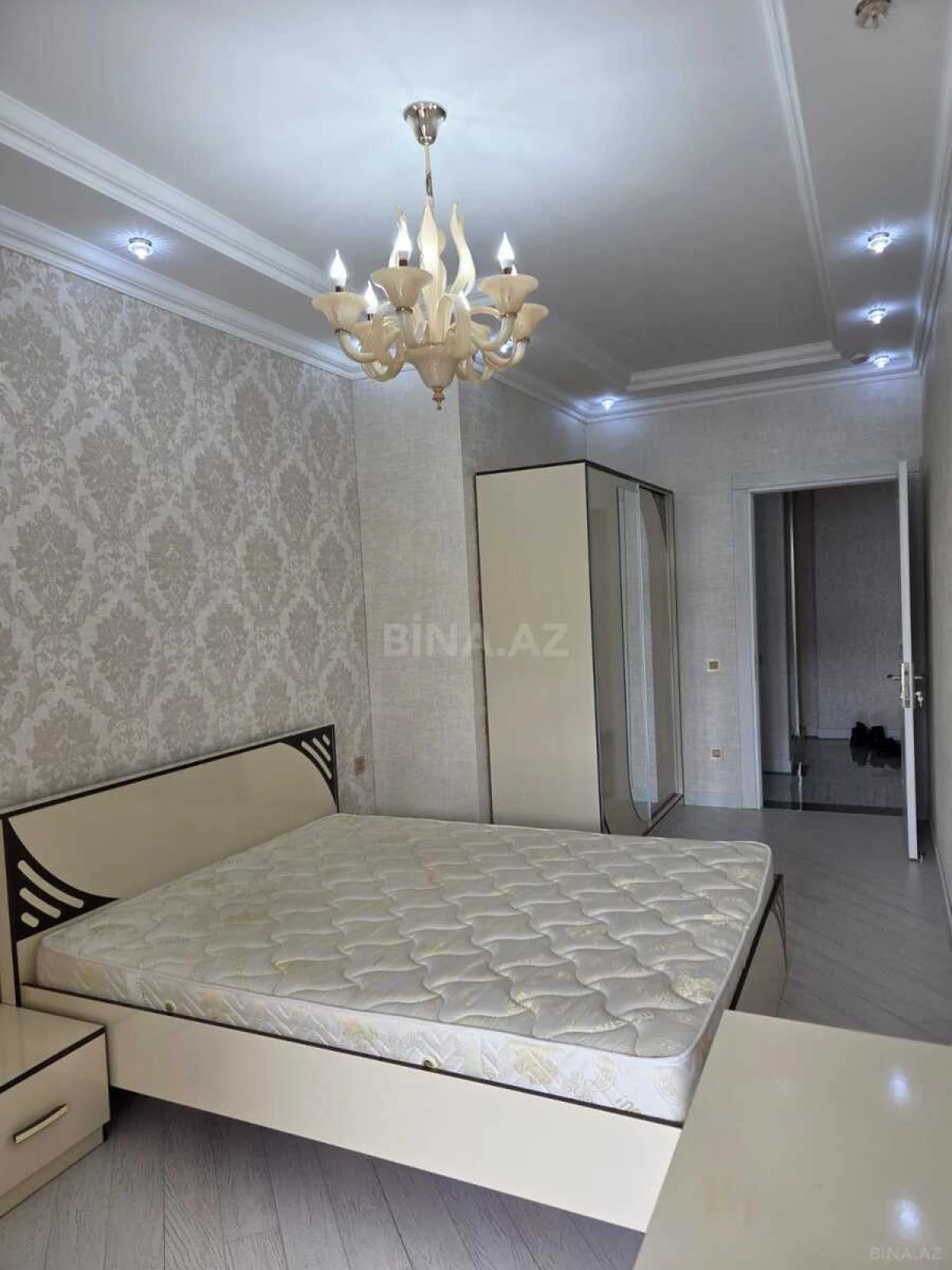 Kirayə verilir 3 otaqlı mənzil 115 m²