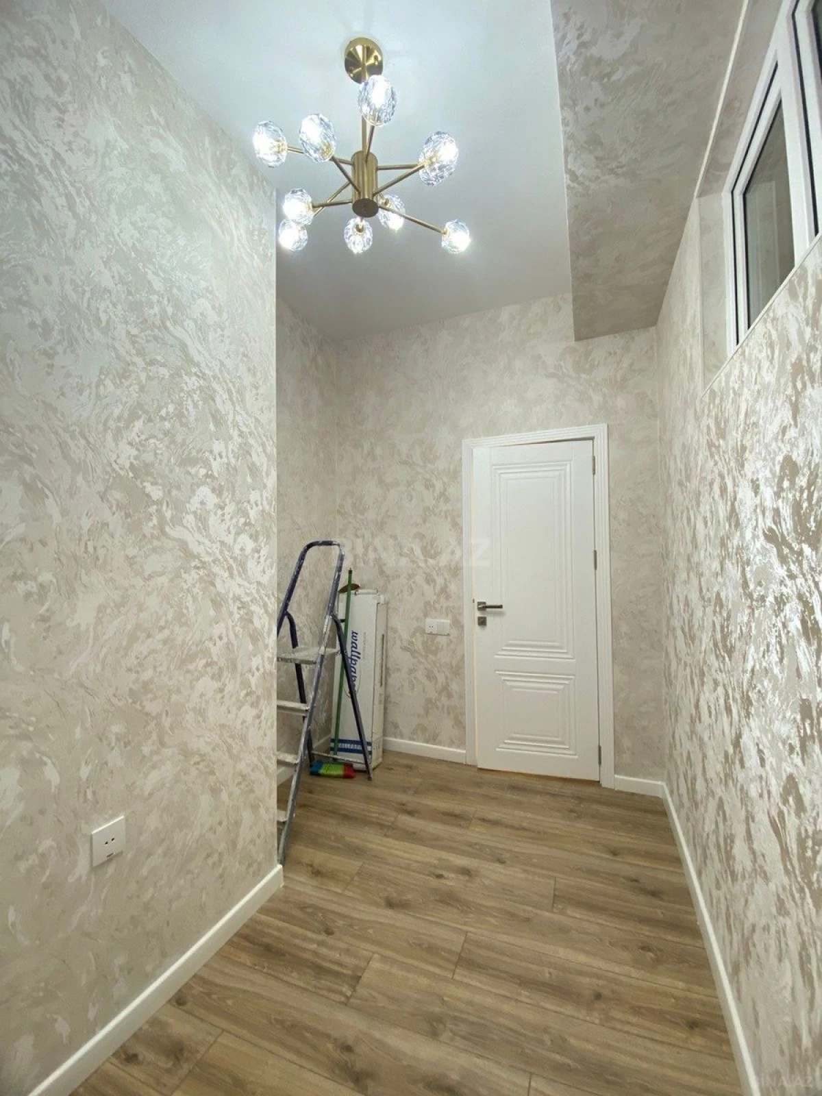 Satılır 3 otaqlı mənzil 88 m²