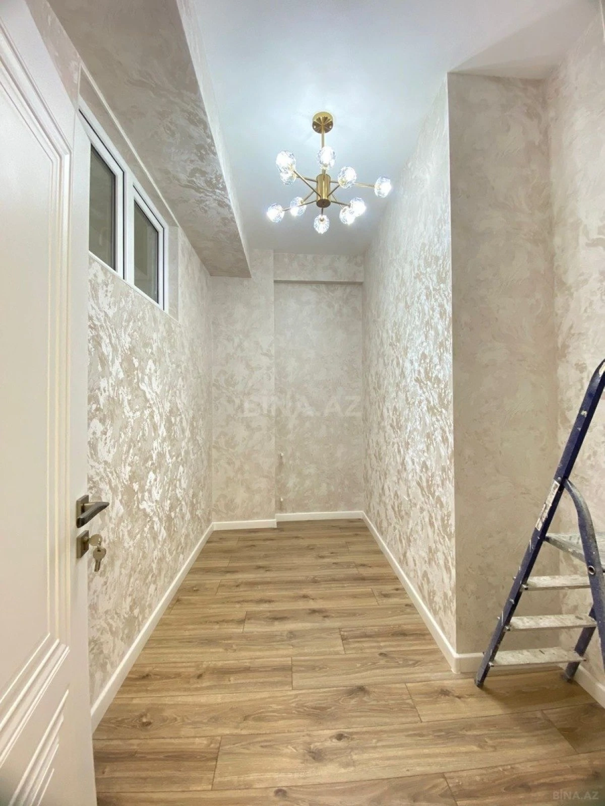 Satılır 3 otaqlı mənzil 88 m²