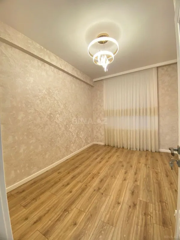 Satılır 3 otaqlı mənzil 88 m²