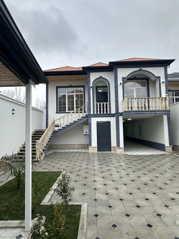 Satılır 5 otaqlı həyət evi 210 m²