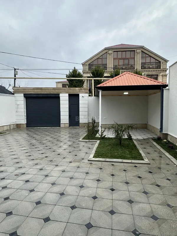 Satılır 5 otaqlı həyət evi 210 m²