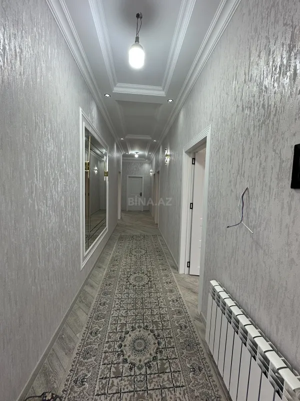 Satılır 5 otaqlı həyət evi 210 m²