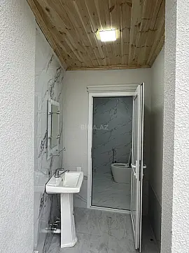 Satılır 5 otaqlı həyət evi 210 m²