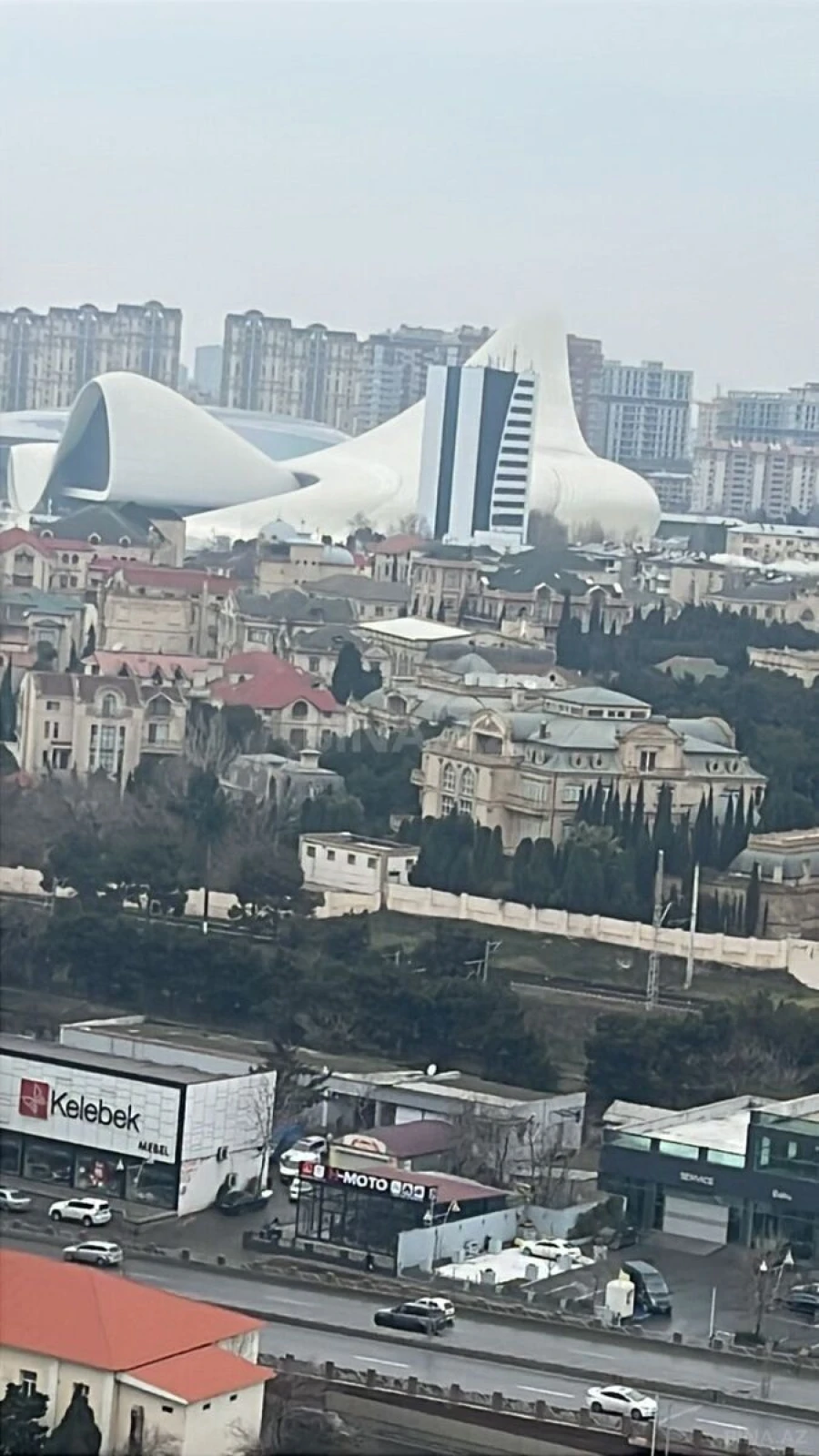 Satılır 2 otaqlı mənzil 67 m²