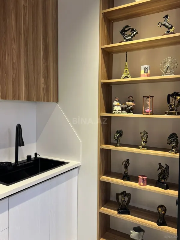 Satılır 2 otaqlı mənzil 67 m²