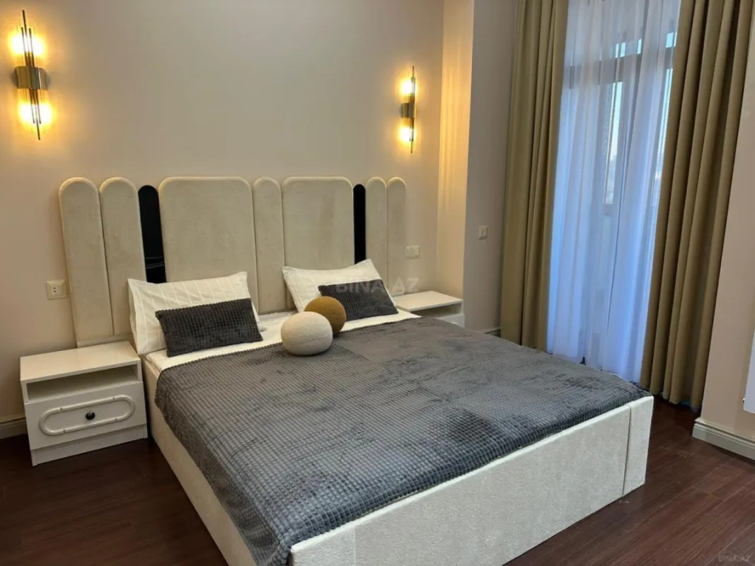 Kirayə verilir 2 otaqlı mənzil 96 m²
