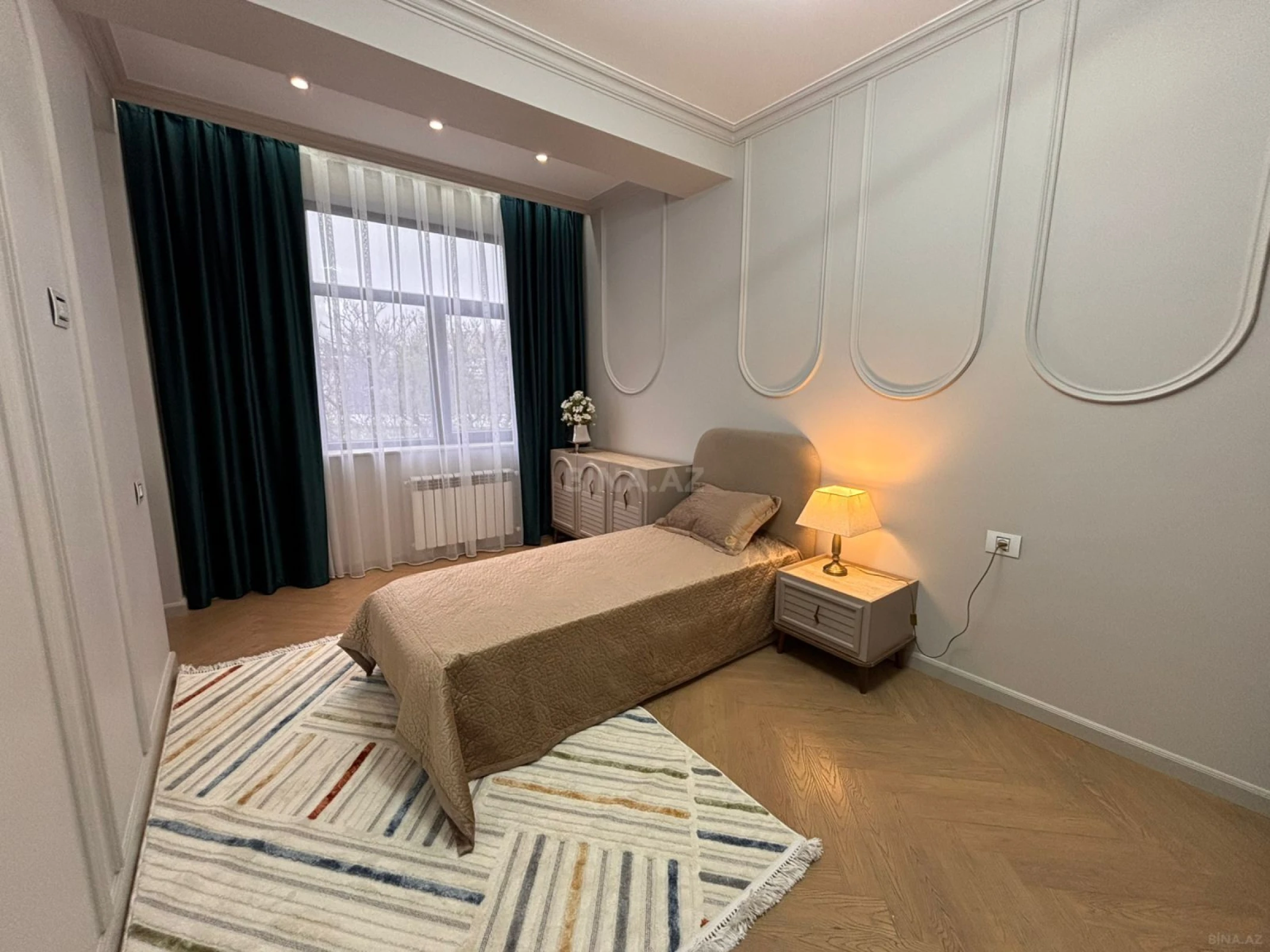 Satılır 3 otaqlı mənzil 118 m²