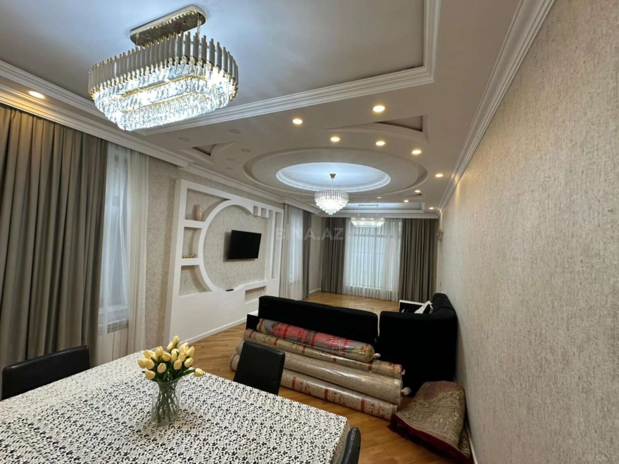 Satılır 6 otaqlı həyət evi 435 m²