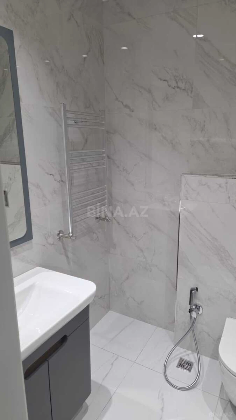 Kirayə verilir 3 otaqlı mənzil 120 m²
