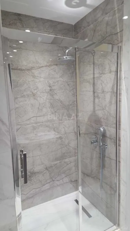 Kirayə verilir 3 otaqlı mənzil 120 m²