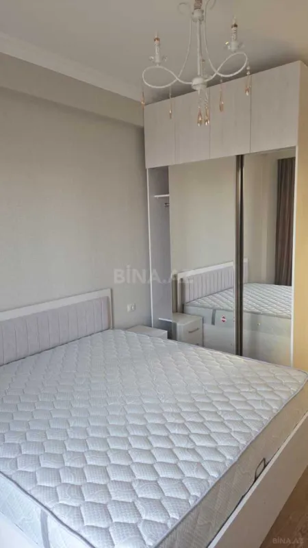 Kirayə verilir 3 otaqlı mənzil 120 m²