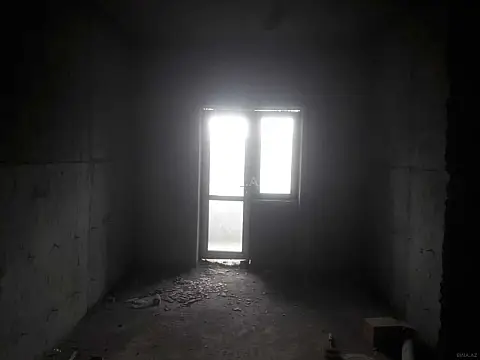 Satılır 3 otaqlı mənzil 140 m²