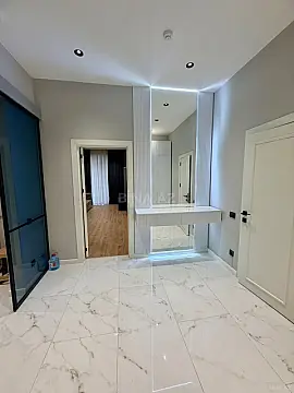 Kirayə verilir 2 otaqlı mənzil 75 m²