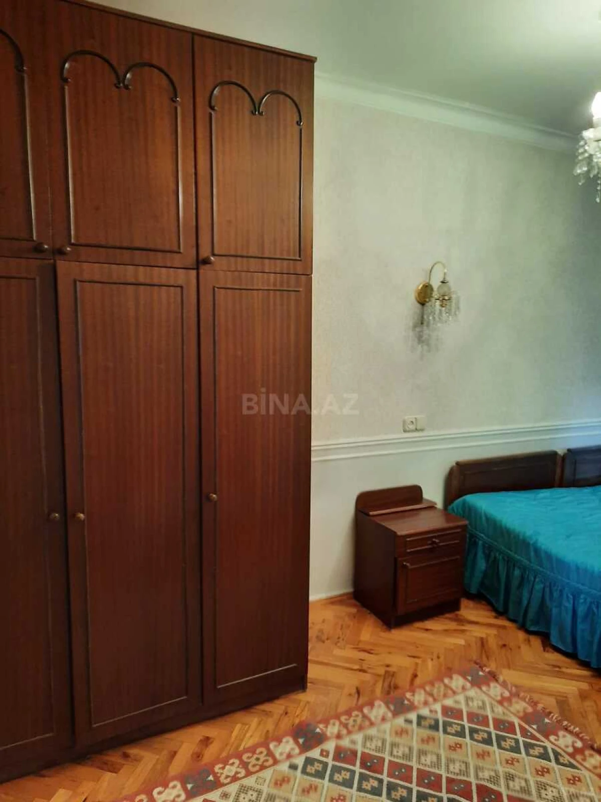 Kirayə verilir 2 otaqlı mənzil 70 m²