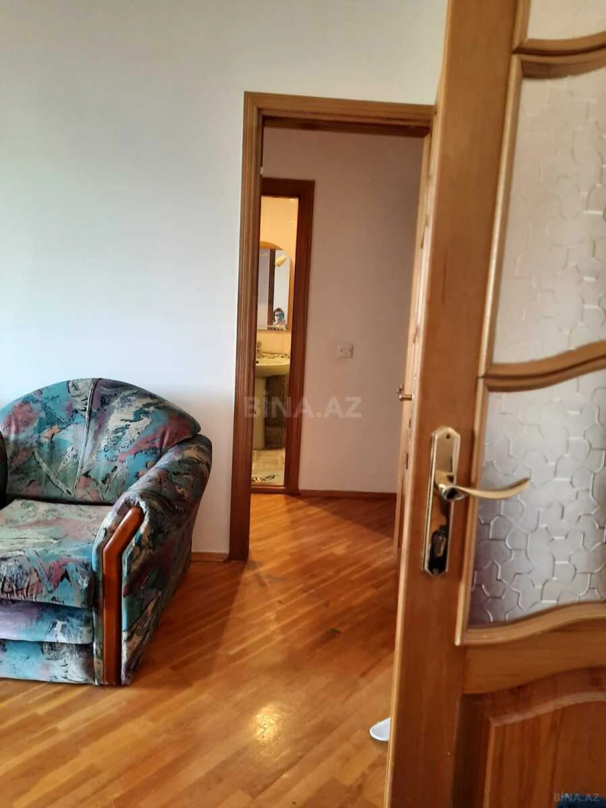 Kirayə verilir 2 otaqlı mənzil 70 m²