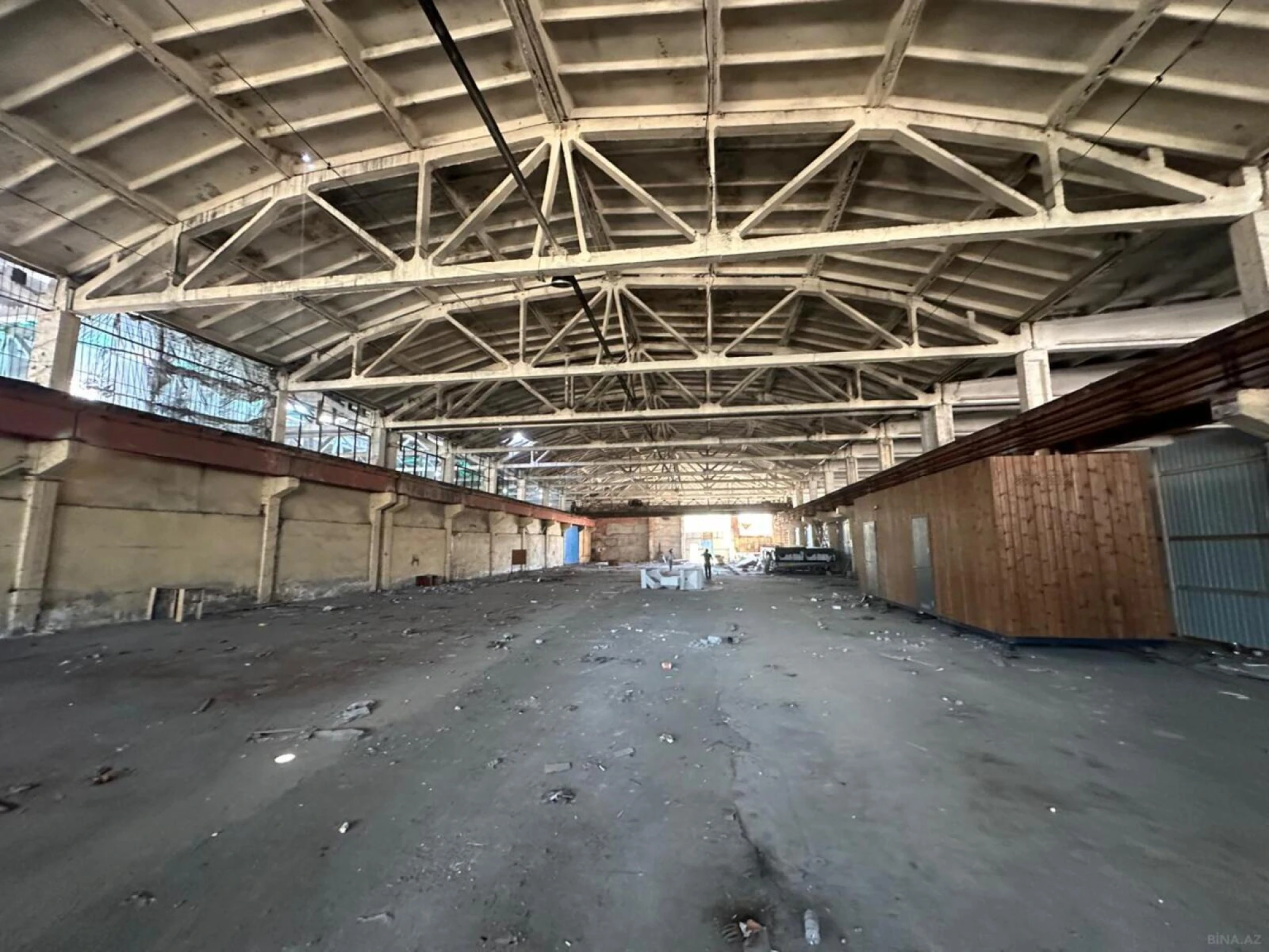 Kirayə verilir obyekt 1500 m²