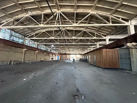 Kirayə verilir obyekt 1500 m²