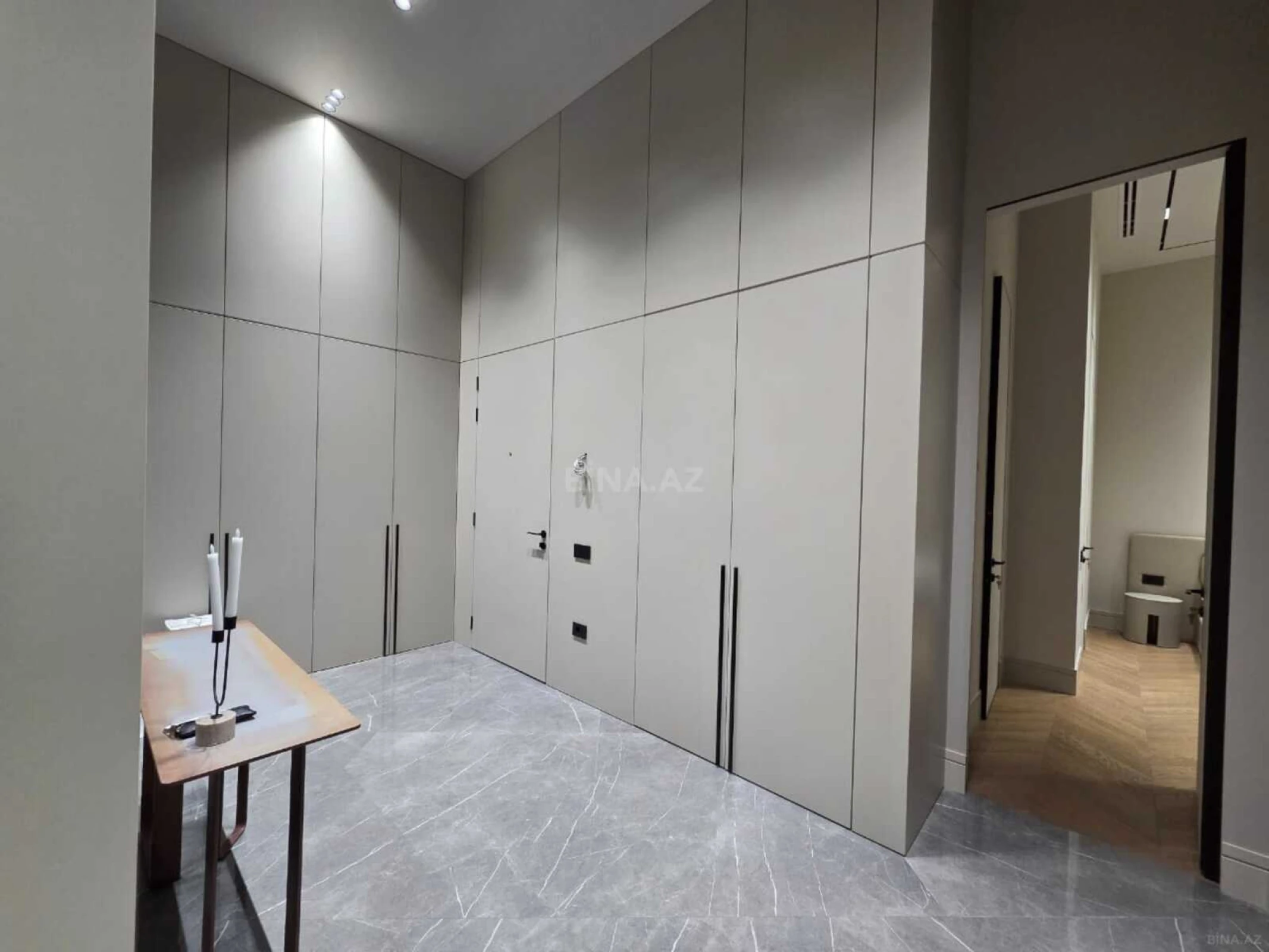 Kirayə verilir 3 otaqlı mənzil 110 m²