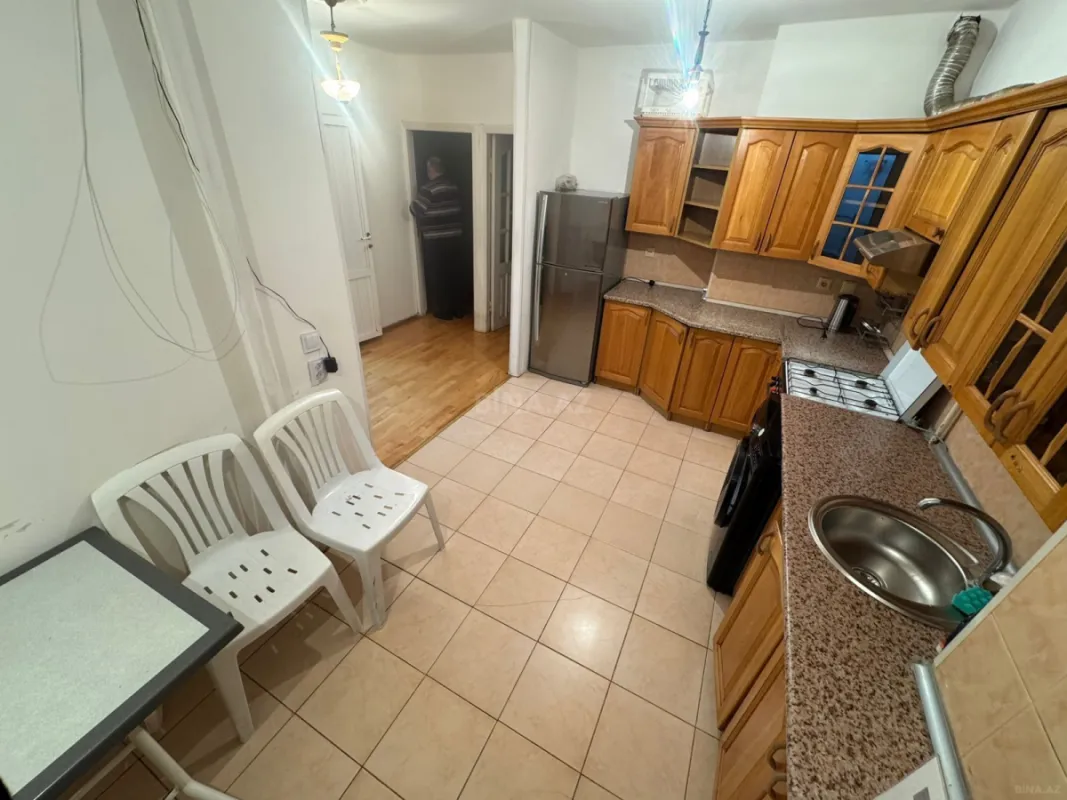 Kirayə verilir 3 otaqlı mənzil 90 m²