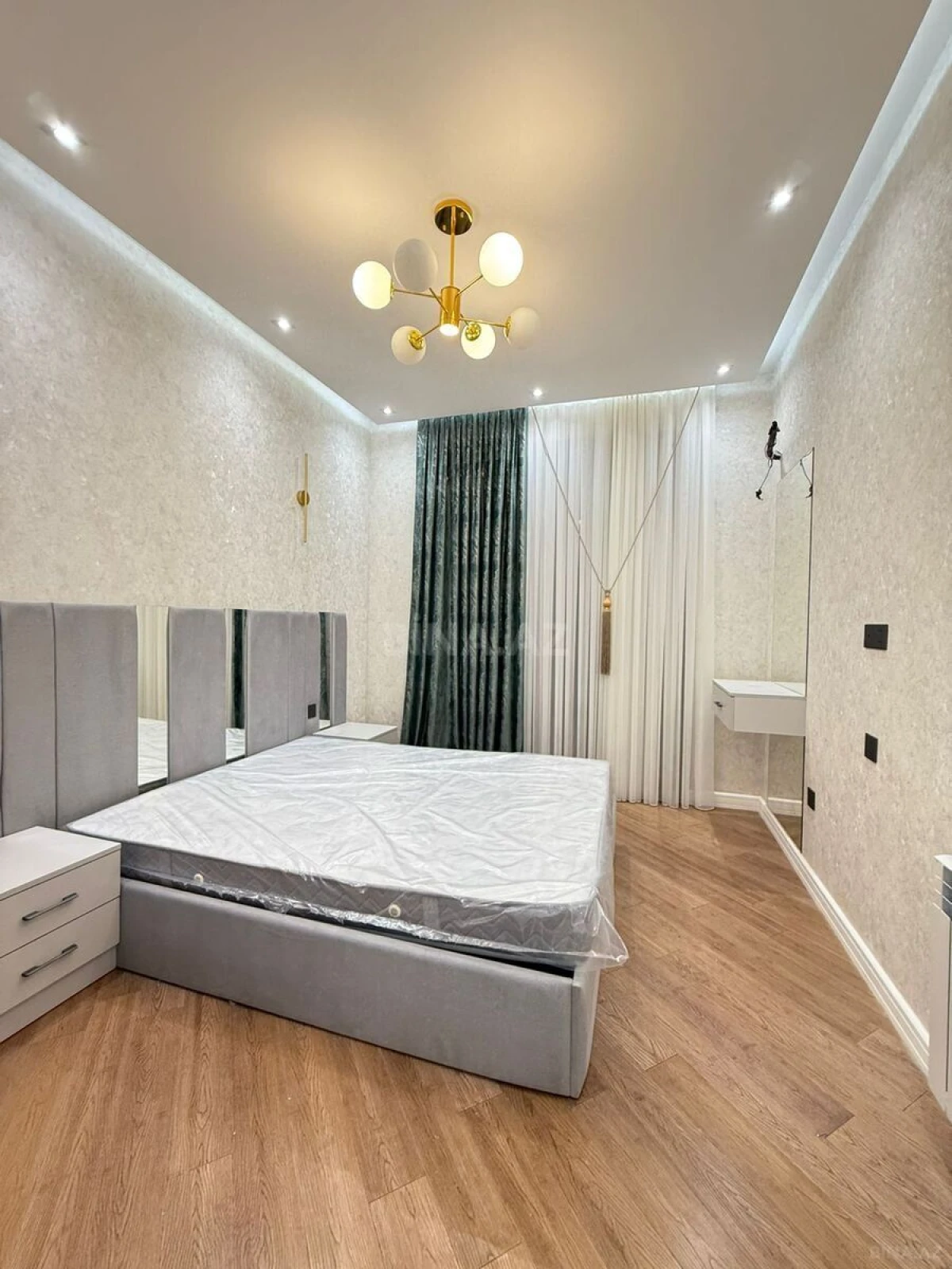 Kirayə verilir 2 otaqlı mənzil 68 m²