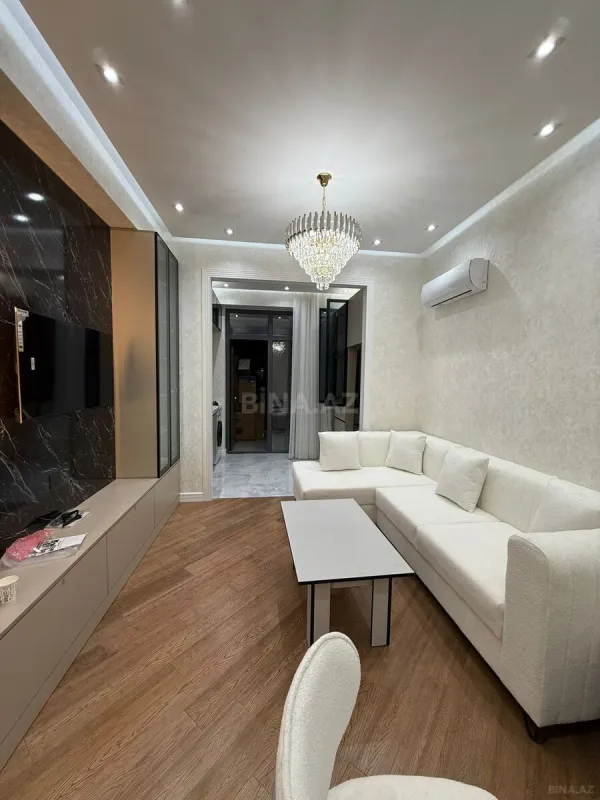 Kirayə verilir 2 otaqlı mənzil 68 m²
