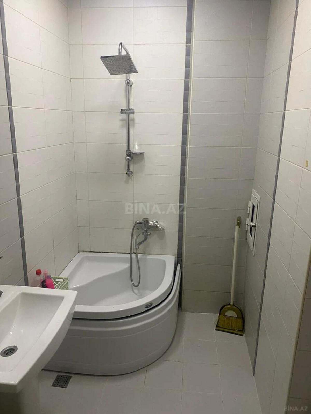 Kirayə verilir 3 otaqlı mənzil 115 m²