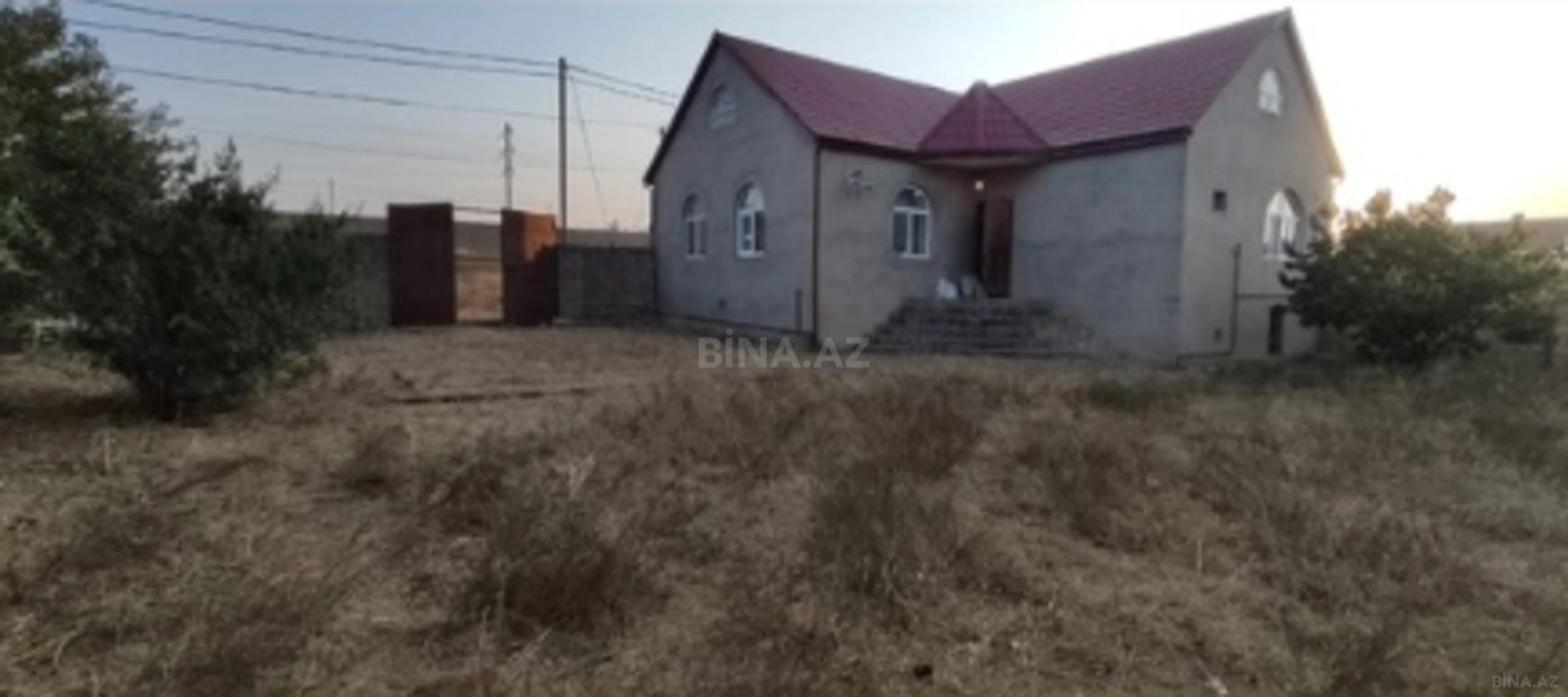 Satılır 3 otaqlı həyət evi 100 m²