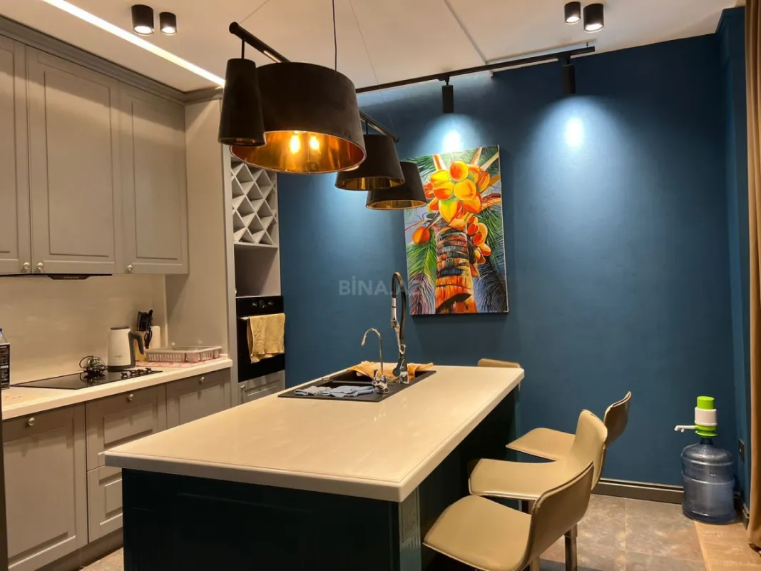 Kirayə verilir 2 otaqlı mənzil 96 m²