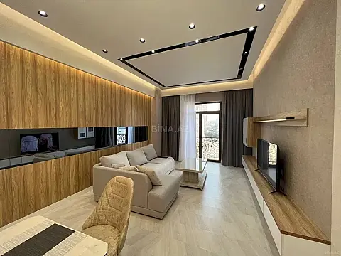 Kirayə verilir 2 otaqlı mənzil 90 m²