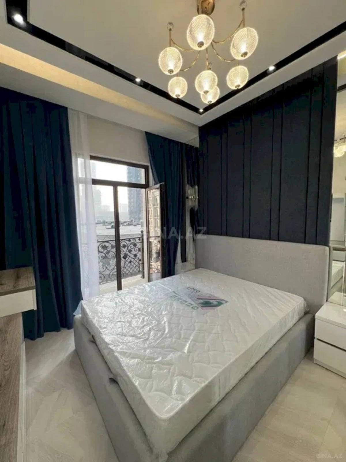 Kirayə verilir 2 otaqlı mənzil 90 m²