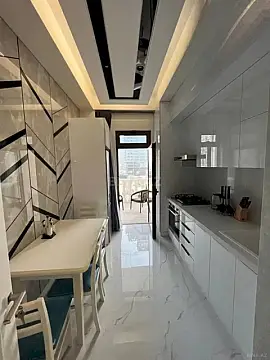 Kirayə verilir 2 otaqlı mənzil 90 m²