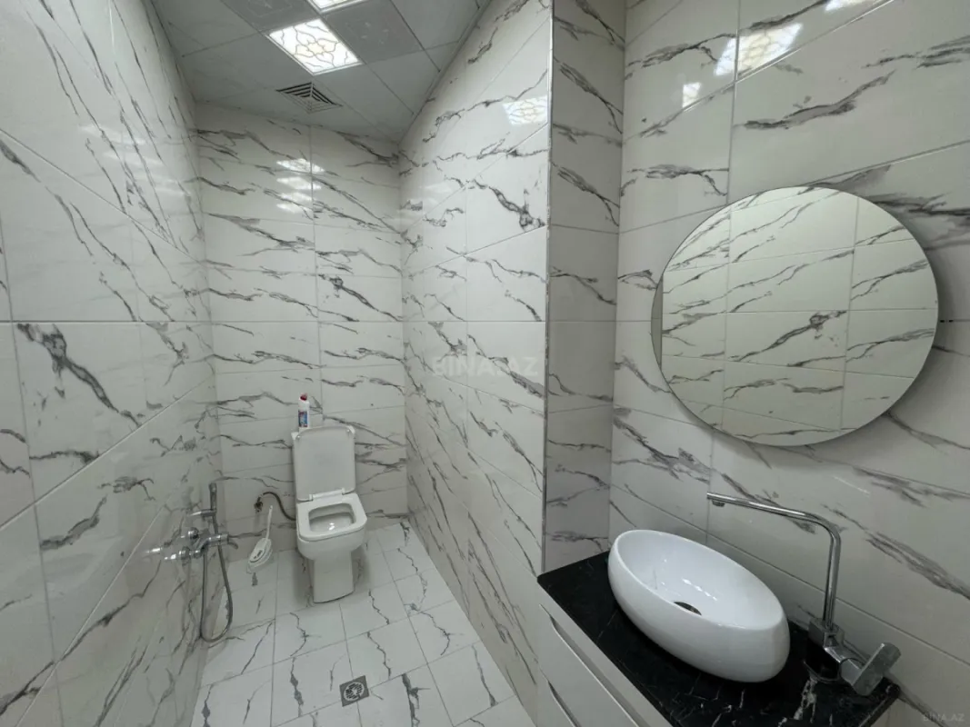 Satılır 2 otaqlı mənzil 106 m²