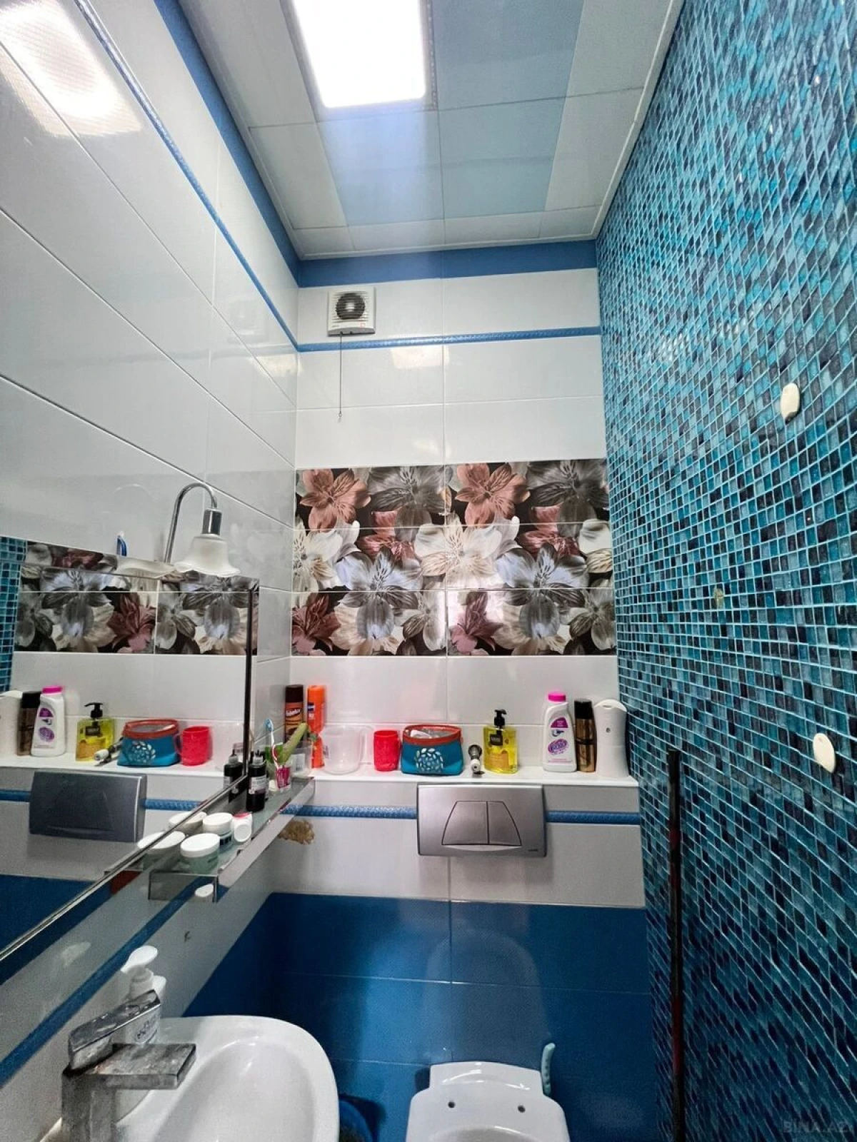 Satılır 2 otaqlı mənzil 86 m²